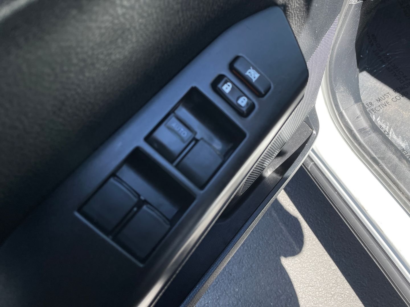 Certified Used 2018 White Toyota XLE image 13