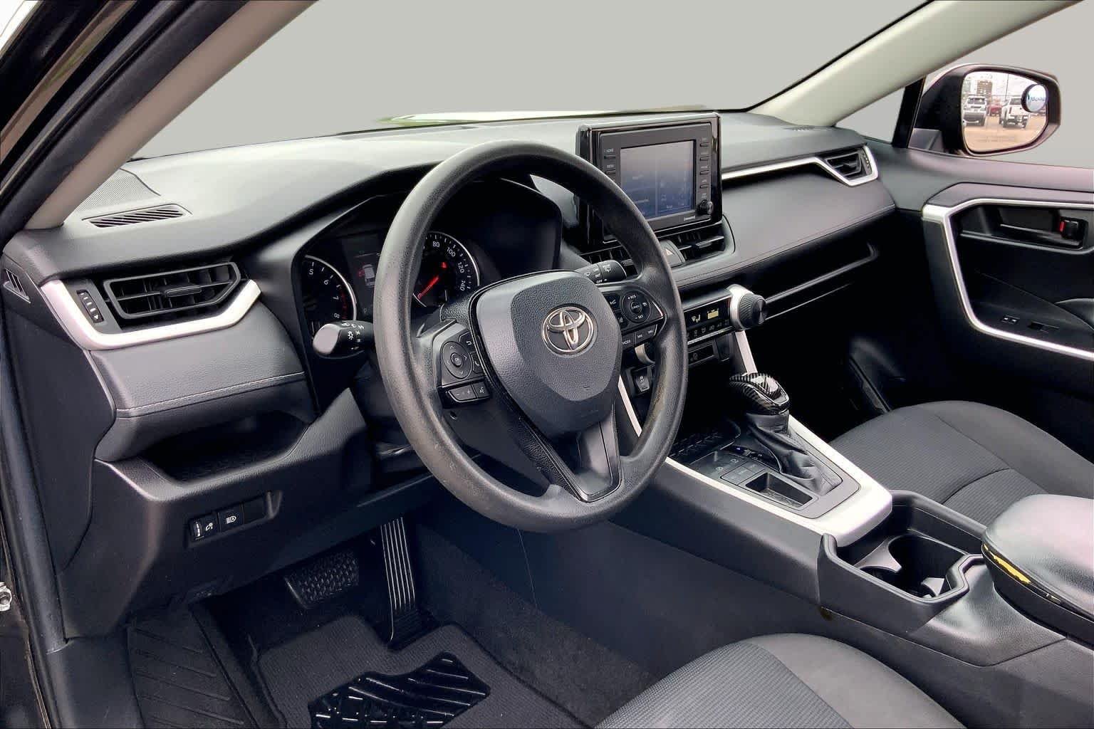 Used 2021 Midnight Black Metallic Toyota LE image 17