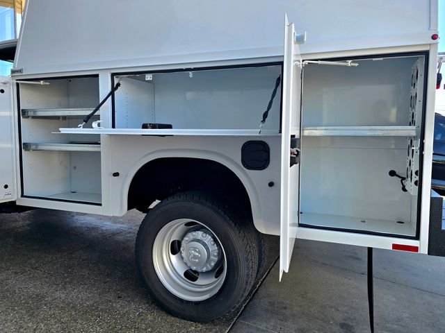 New 2026 Bright White Clearcoat RAM Tradesman image 19
