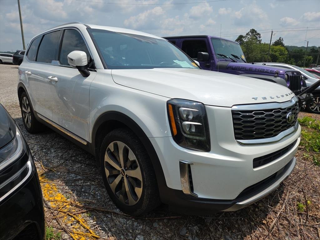 Used 2021 White Kia EX image 2