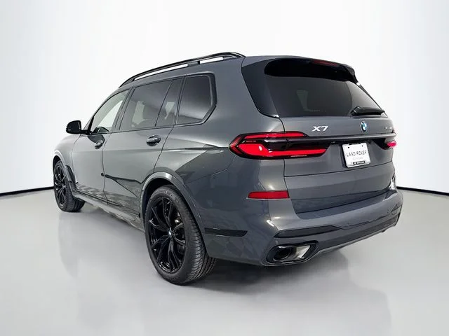 Used 2024 Gray BMW xDrive40i image 7