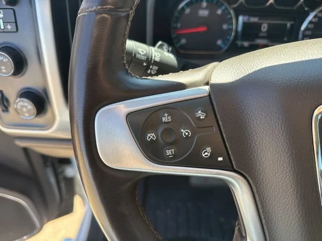 Used 2018 WHITE FROST TRICOAT GMC SLT image 21