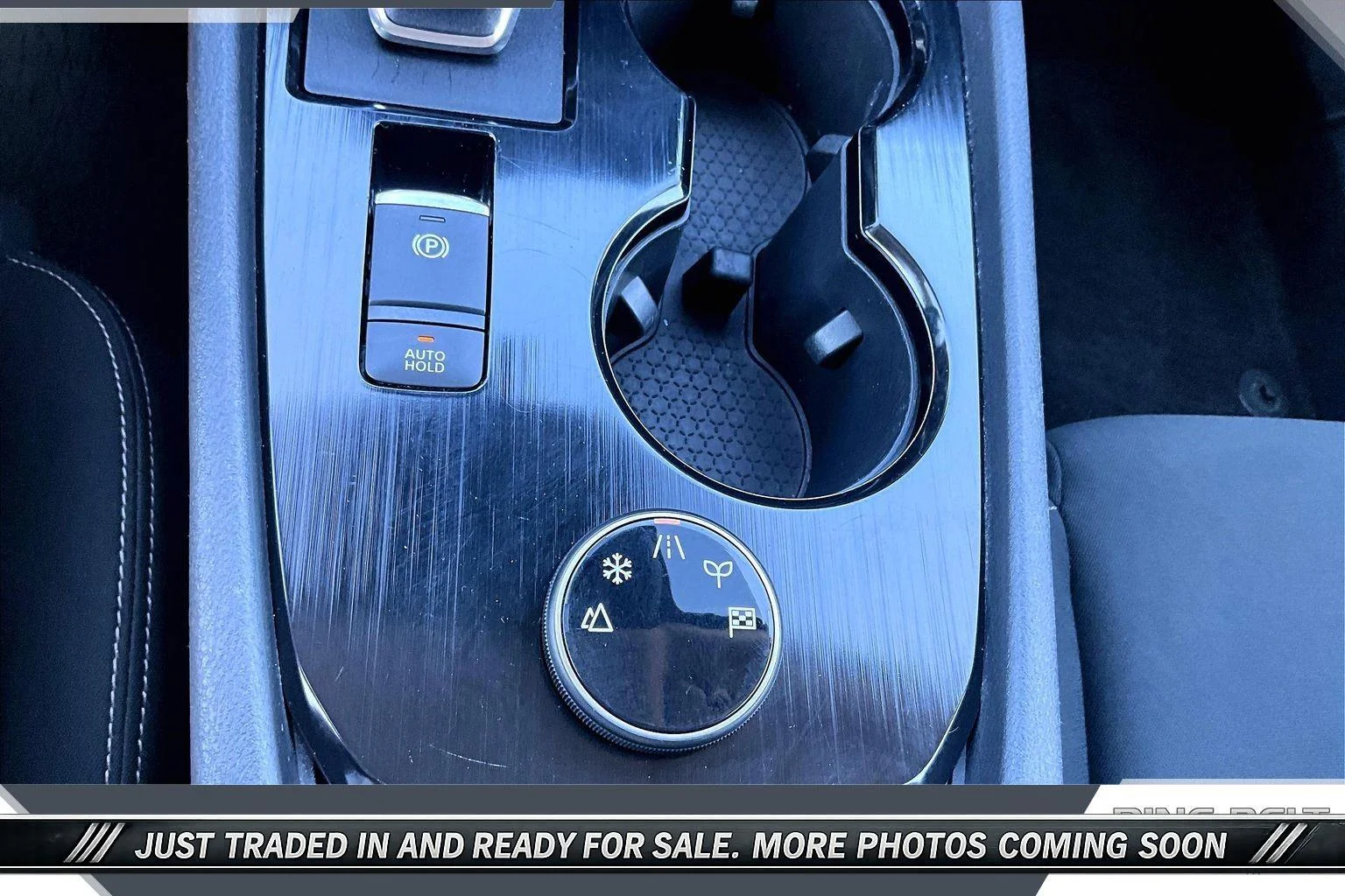 Used 2024 Gray Nissan S image 23