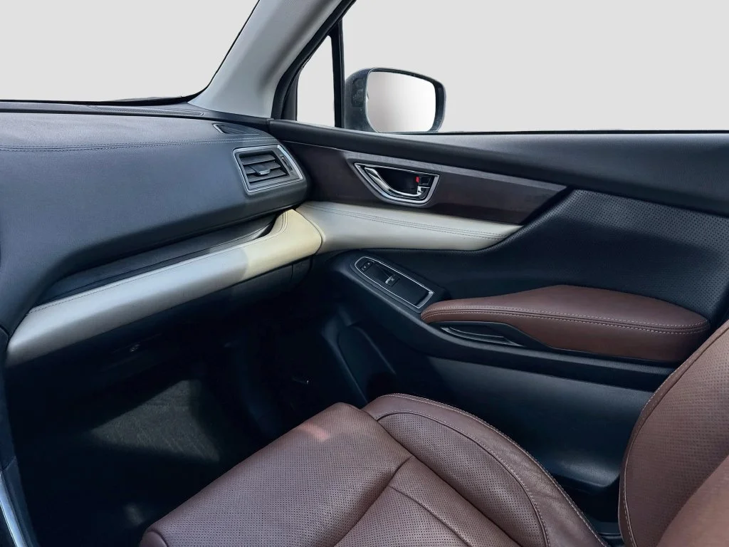 Used 2020 Blue Subaru Touring image 29