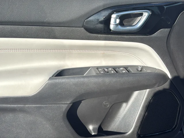 2025 Jeep Compass Limited - Photo 30