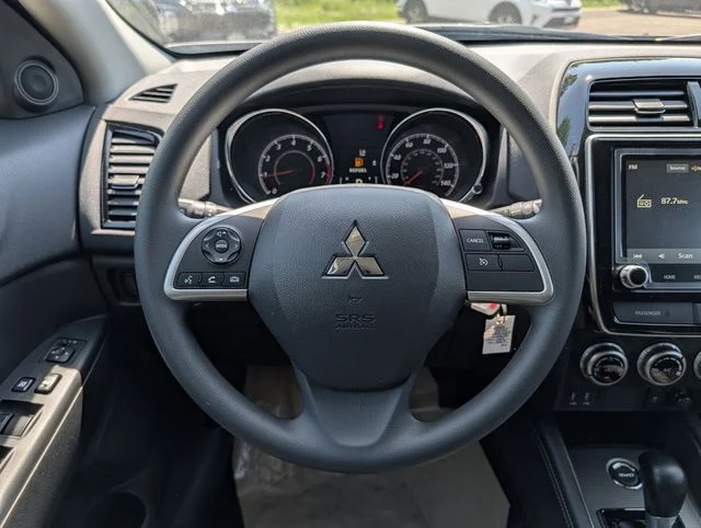 New 2026 White Diamond Mitsubishi 2.0 ES image 8