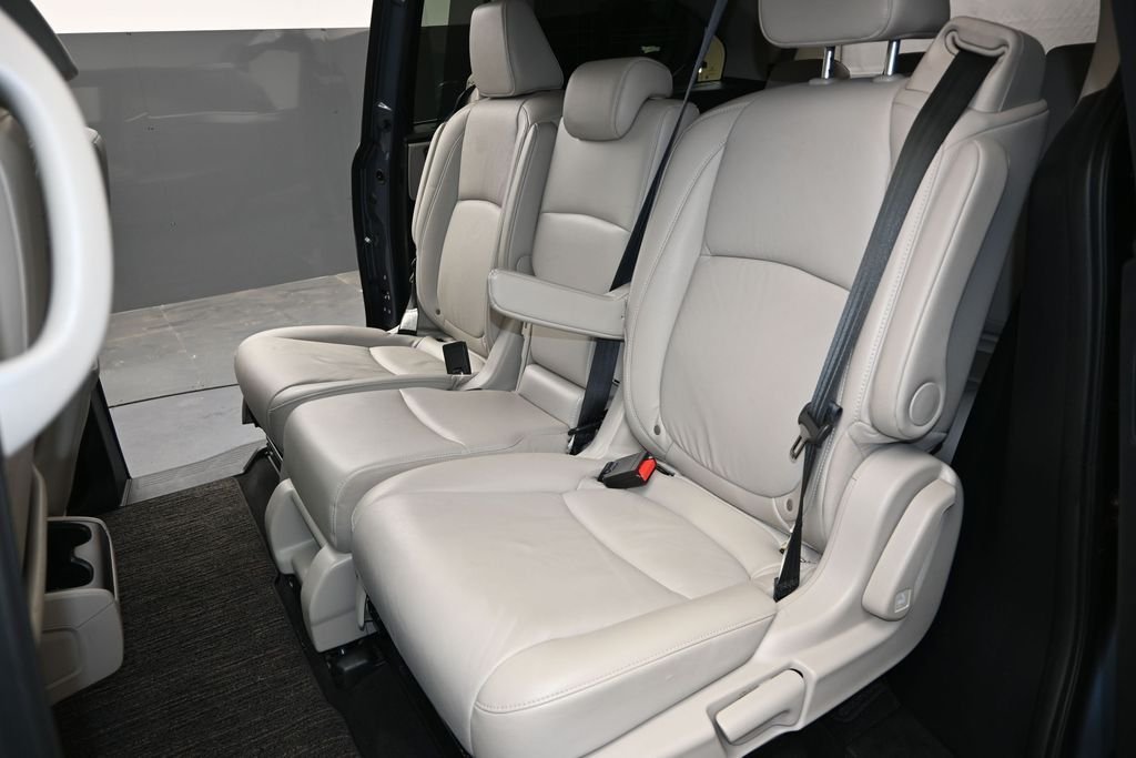 Used 2025  Honda EX-L image 14