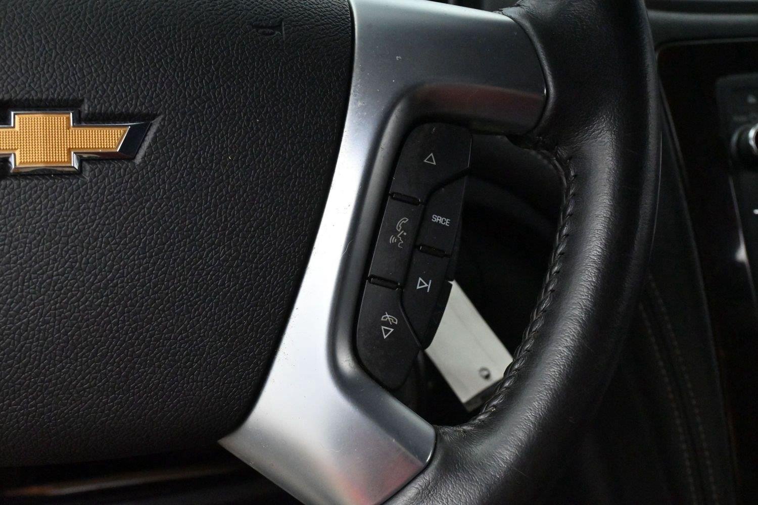 Used 2015 Blue Velvet Metallic Chevrolet LT image 19