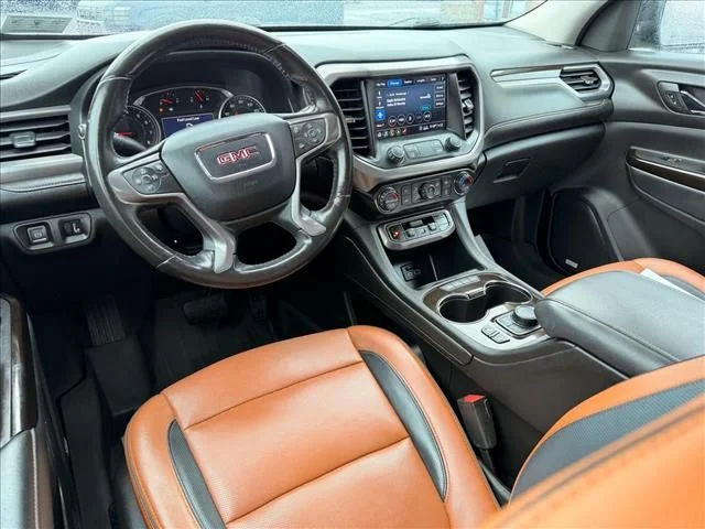 Used 2020 Black GMC AT4 image 6