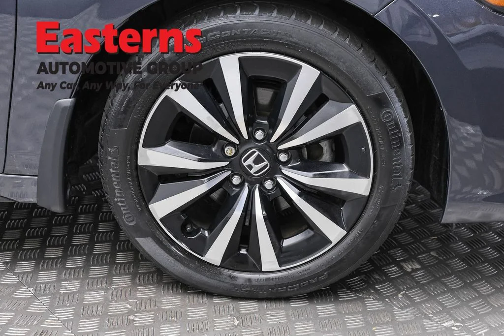 Used 2024 Gray Honda EX-L image 31