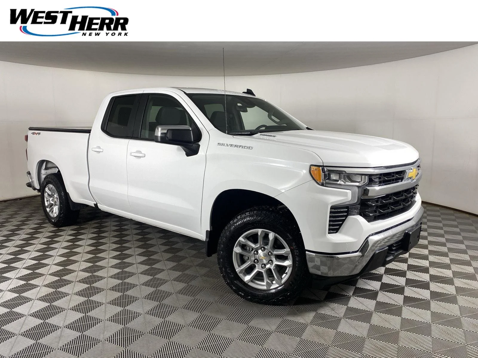Used 2026 Summit White Chevrolet LT image 1