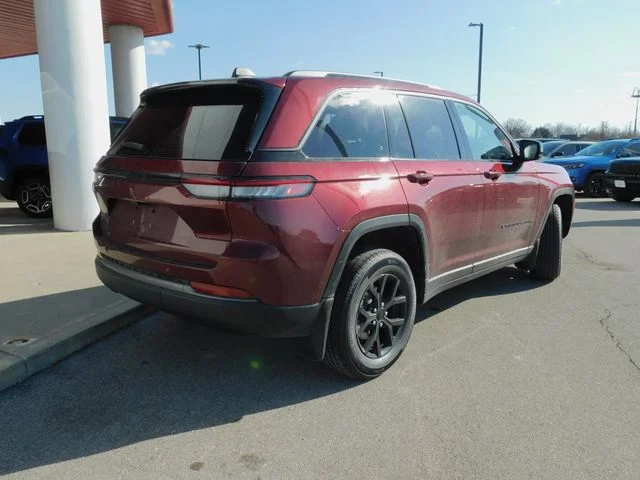 New 2026 Red Jeep Altitude image 28