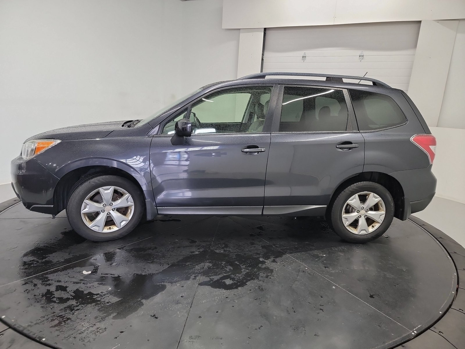 Used 2015 Dark Gray Metallic Subaru 2.5i Premium image 4