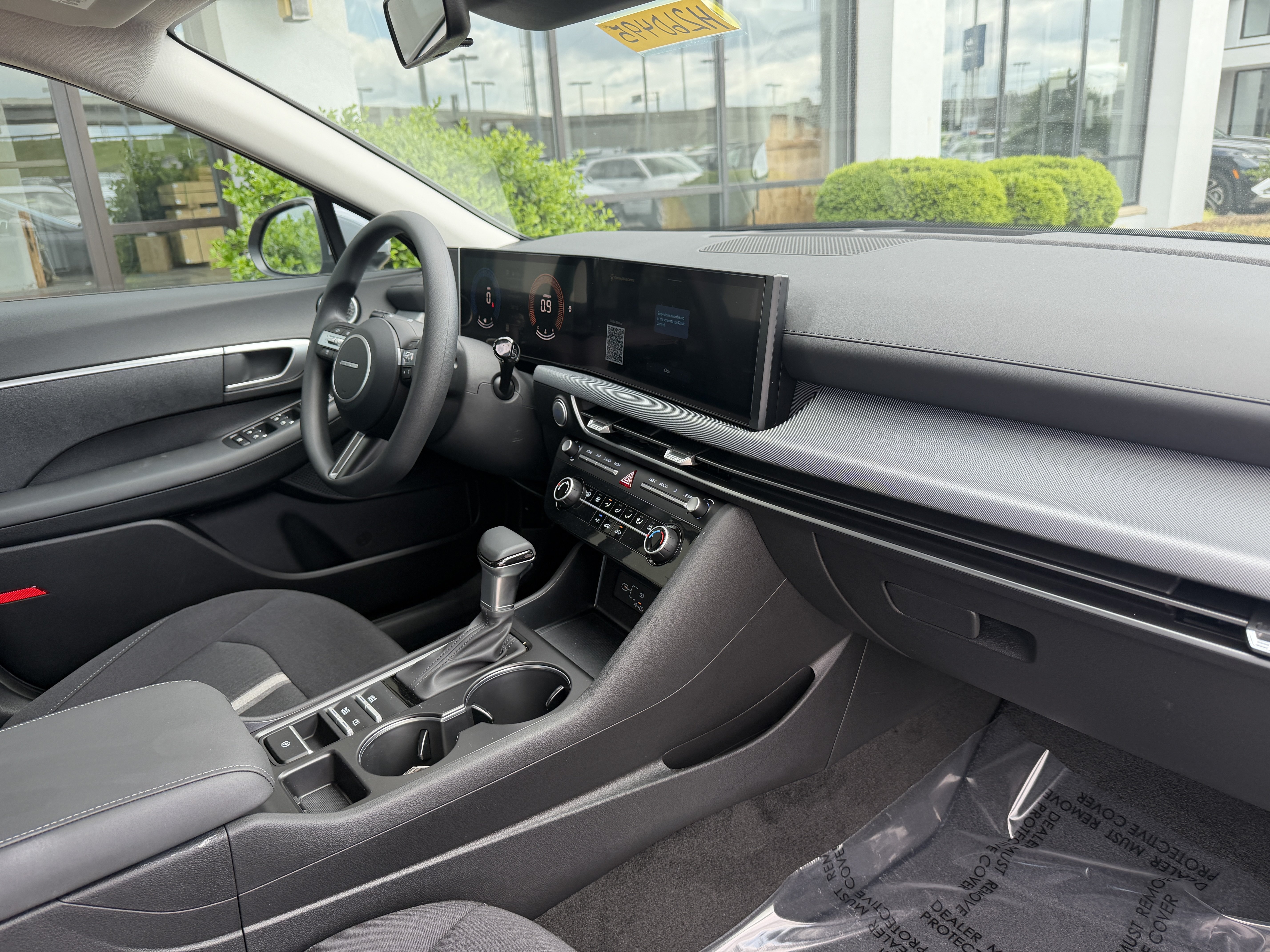 Used 2026 Transmission Blue Hyundai SE image 19