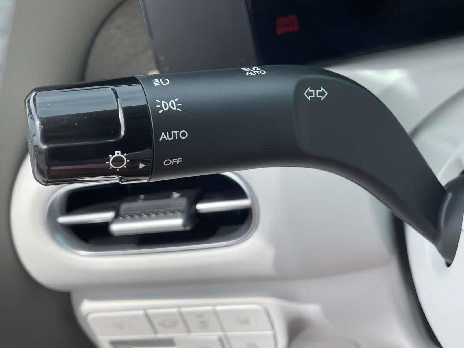 New 2026 Creamy White Pearl Hyundai SEL Premium 8P image 37
