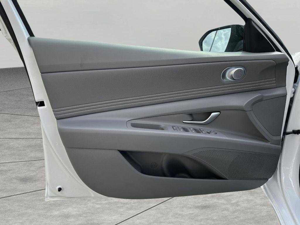 New 2026 Serenity White Hyundai SEL Sport image 13