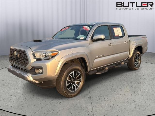 Certified Used 2021 SILVER SKY METALLIC Toyota  image 2