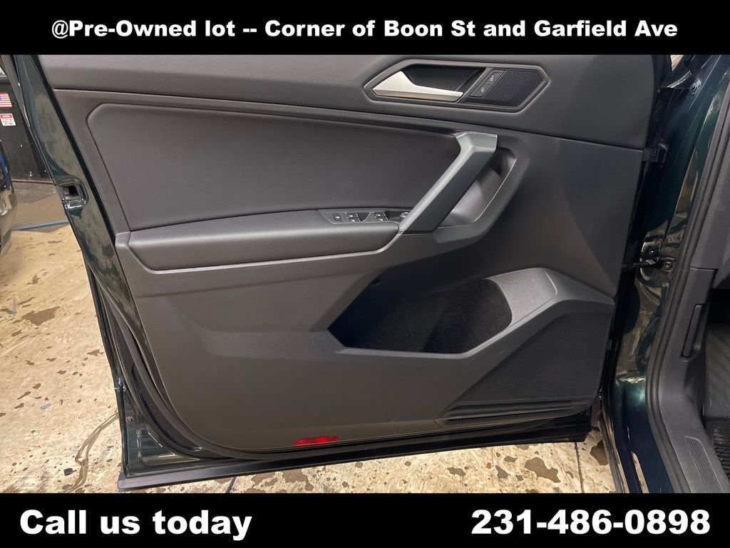 Used 2019 Green Volkswagen 2.0T SE image 15
