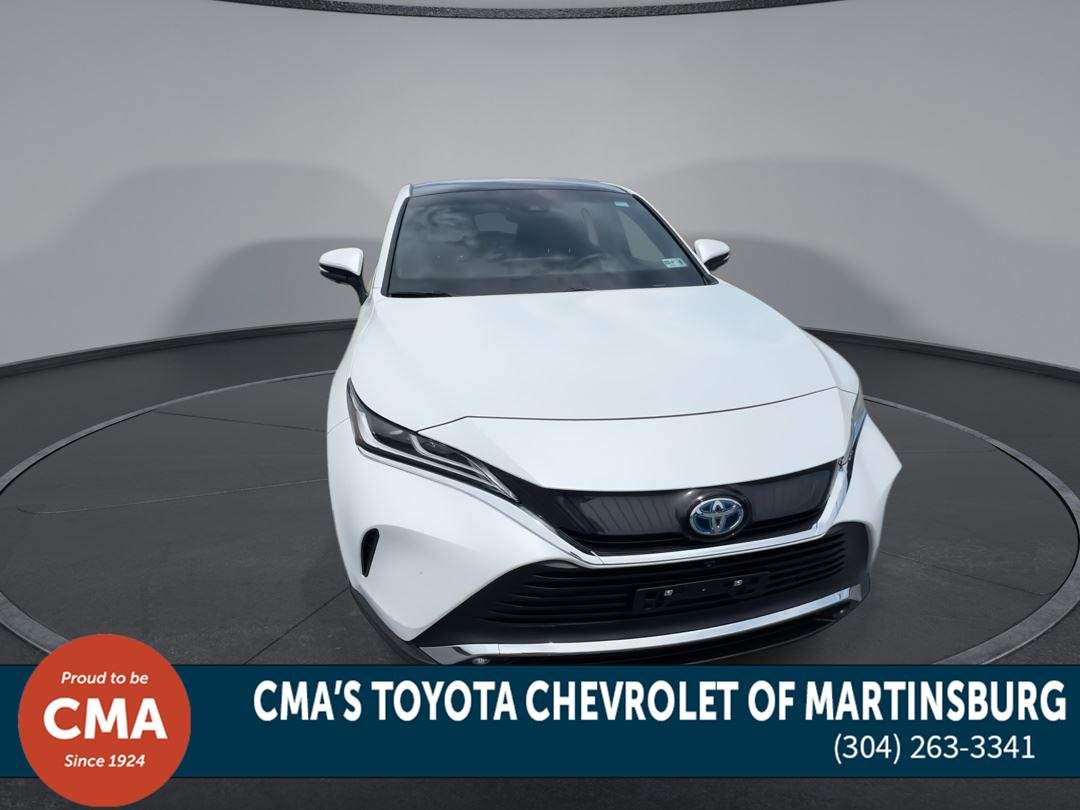 Used 2023 Wind Chill Pearl Toyota Limited image 3