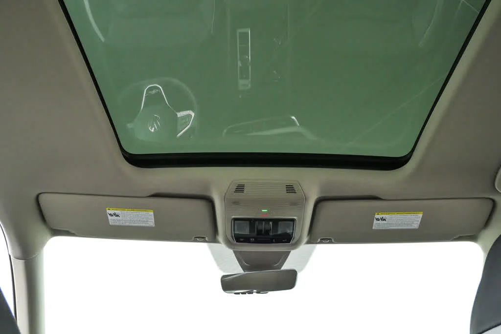 New 2026 Opal White Pearl Volkswagen 2.0T Peak Edition image 19