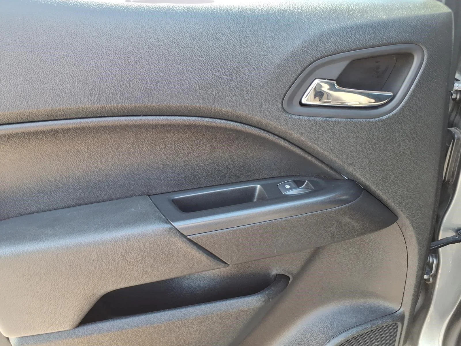 Used 2021 SATIN STEEL METALLIC Chevrolet 2WD LT image 11