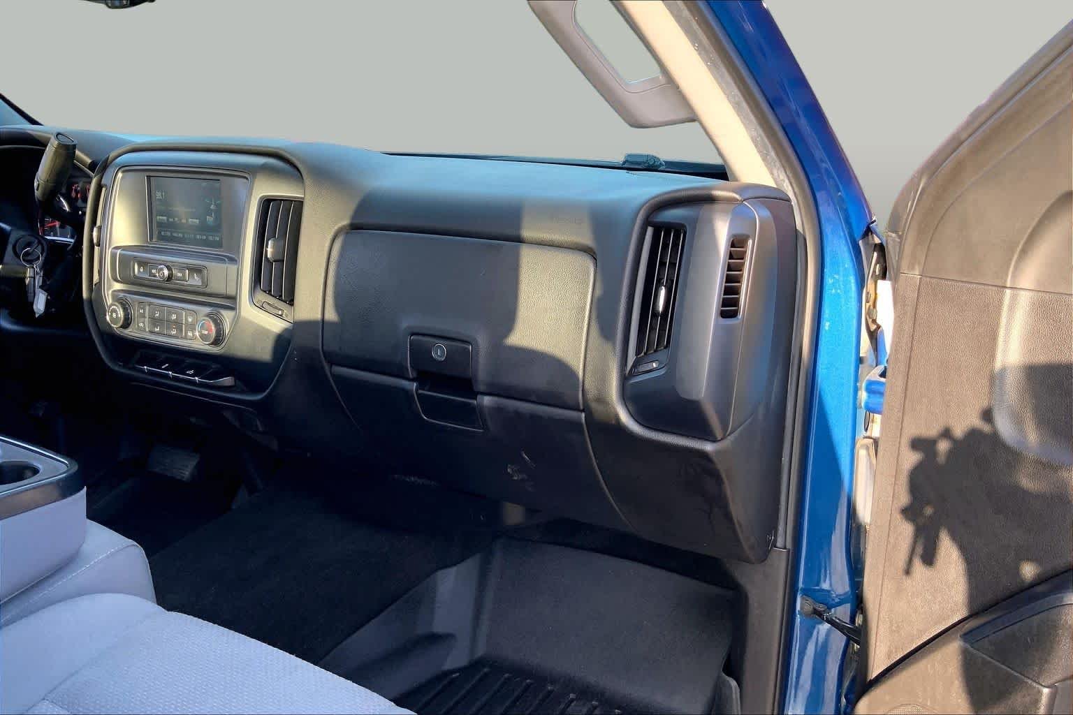 Used 2016 Deep Ocean Blue Metallic Chevrolet LS image 15