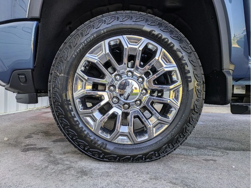 2025 Chevrolet Silverado 2500 HD High Country - Photo 18