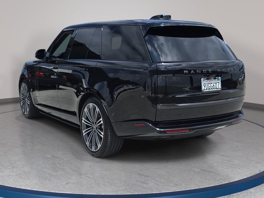 Certified Used 2025 Black Land Rover SE image 7
