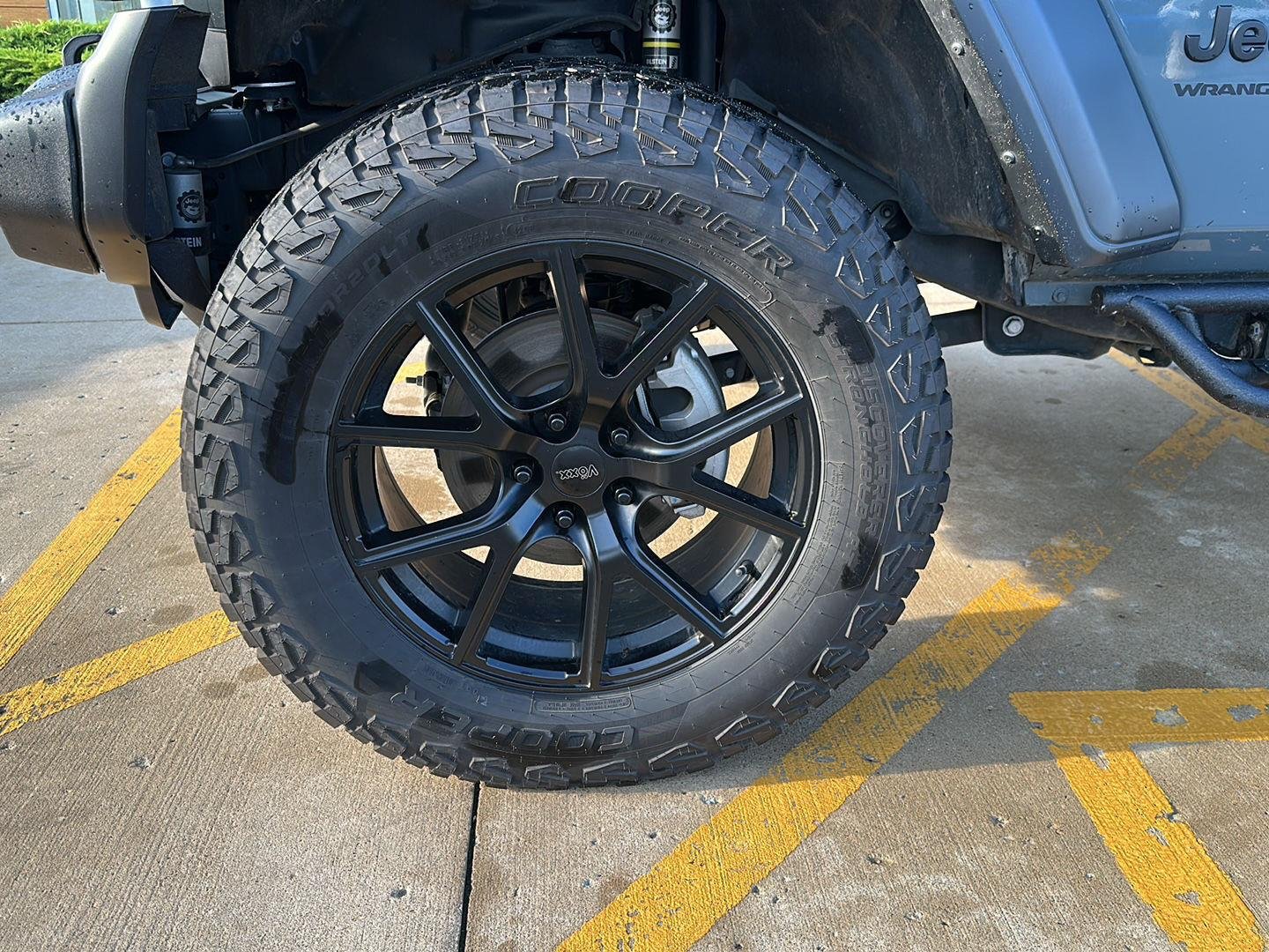 Used 2025 Anvil Clearcoat Jeep Sport S image 7
