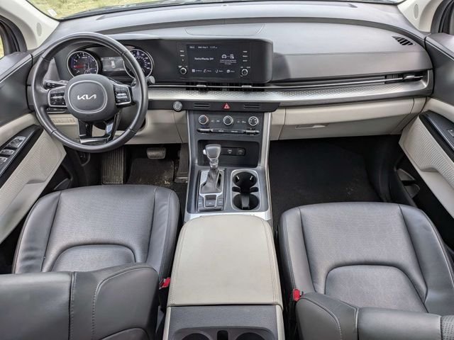 2024 Kia Carnival LX Seat Pkg - Photo 15