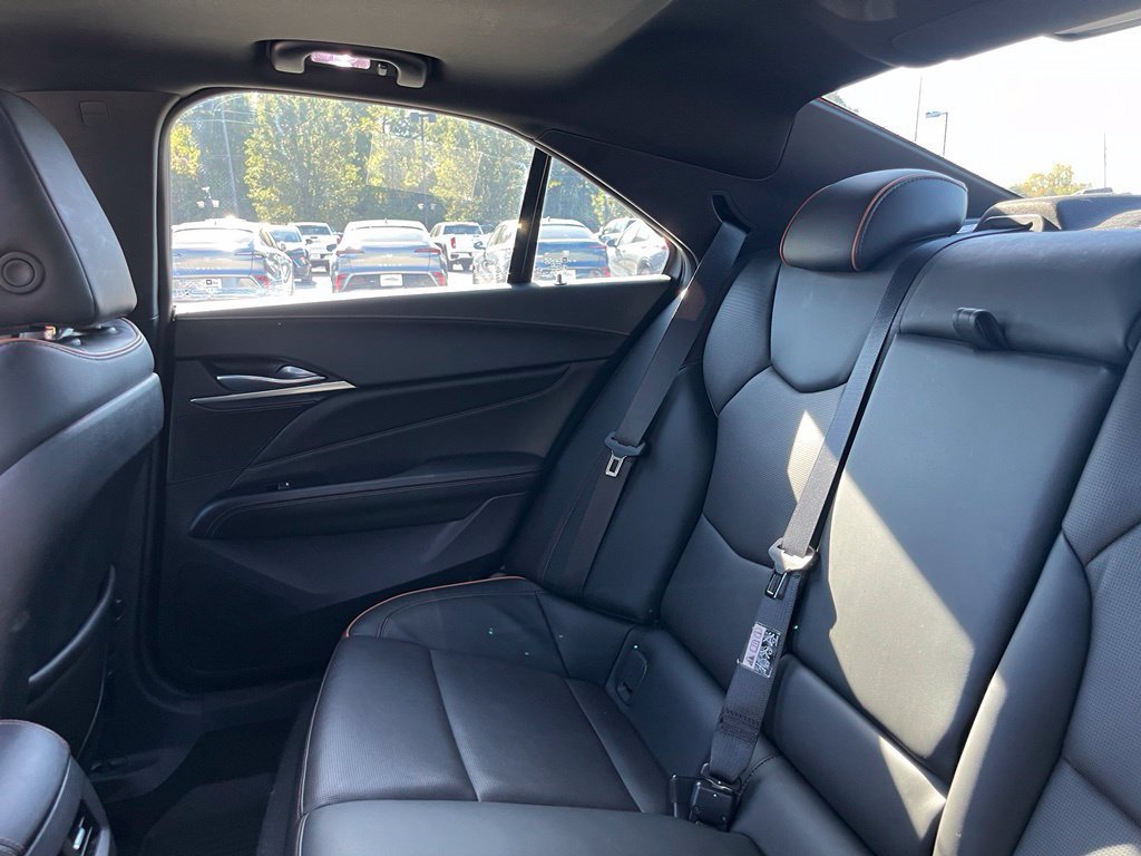Used 2021 Crystal White Tricoat Cadillac Sport image 17