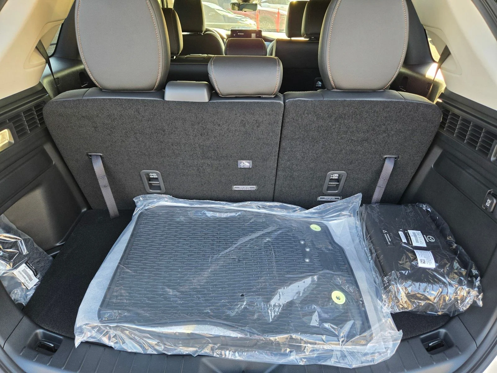 2026 Mazda CX-90 Select Package - Photo 9