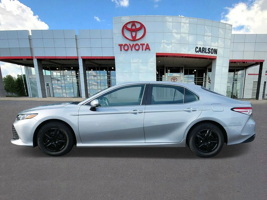 Certified Used 2020 Silver Toyota LE image 7