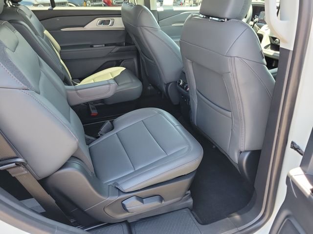 Used 2026 Star White Ford Active image 18