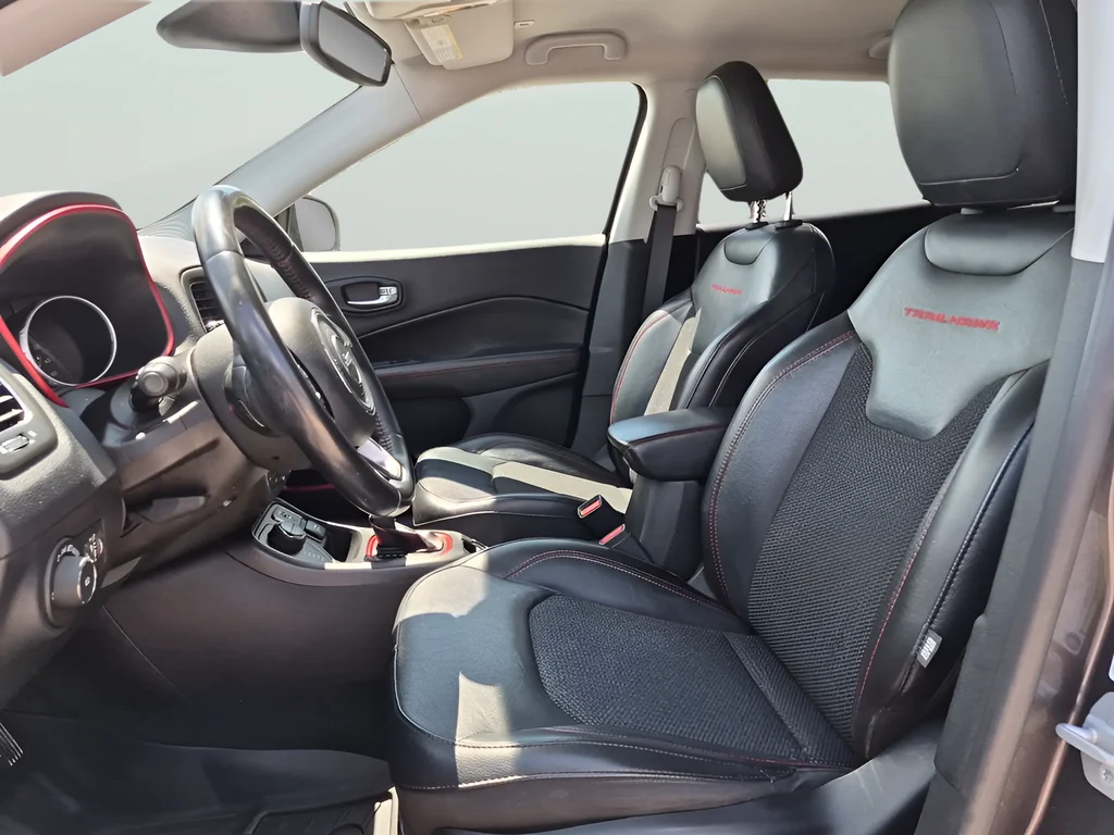 Used 2019 Gray Jeep Trailhawk image 22