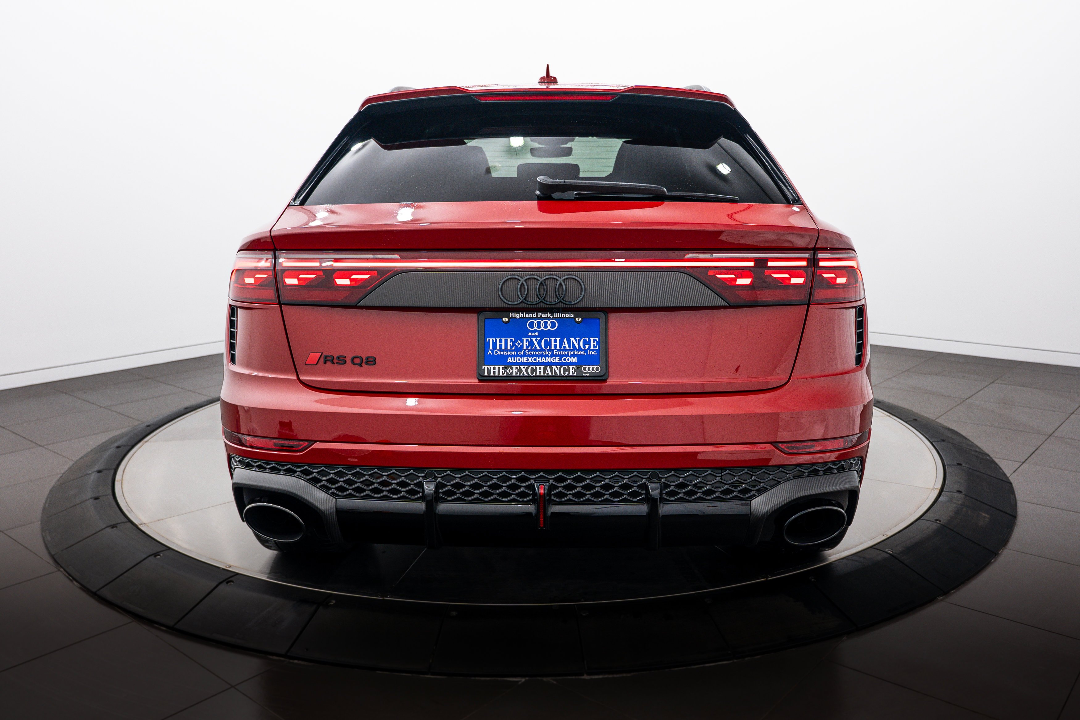 2025 Audi RS Q8 Base - Photo 33