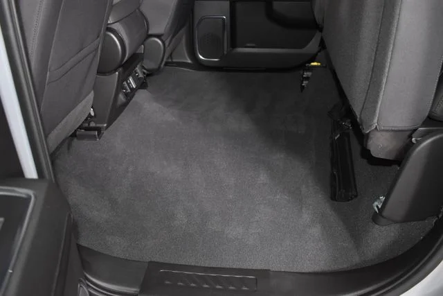 Used 2024 Gray Chevrolet LT image 18