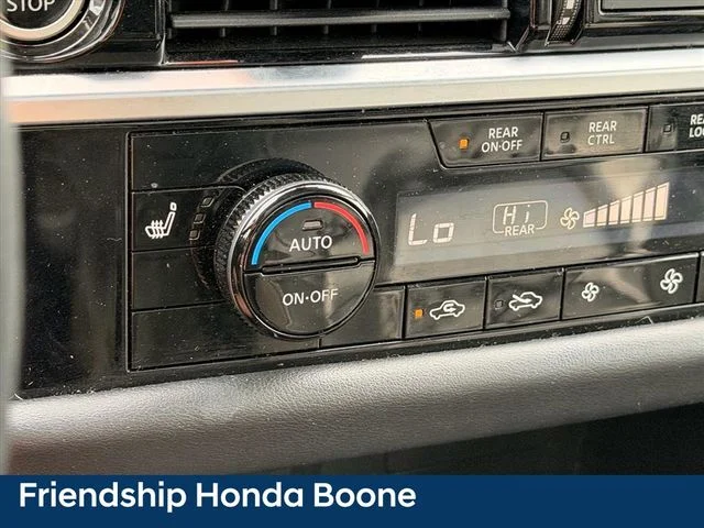 Used 2022 Gray Nissan SL image 25