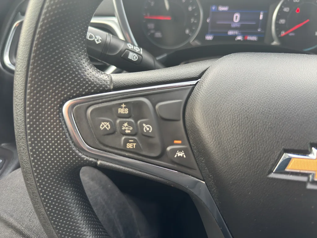 Used 2021 Summit White Chevrolet LT image 33