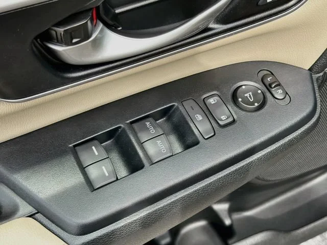 Used 2019 Tan Honda Touring image 23