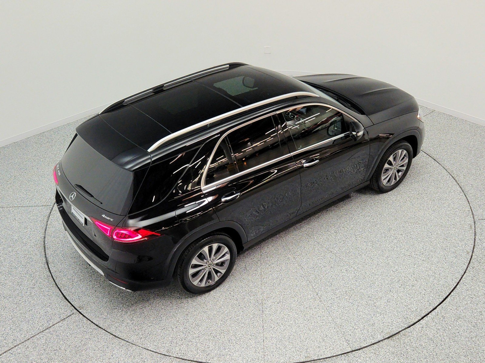 Used 2023 Black Mercedes-Benz GLE 450 4MATIC® SUV image 27