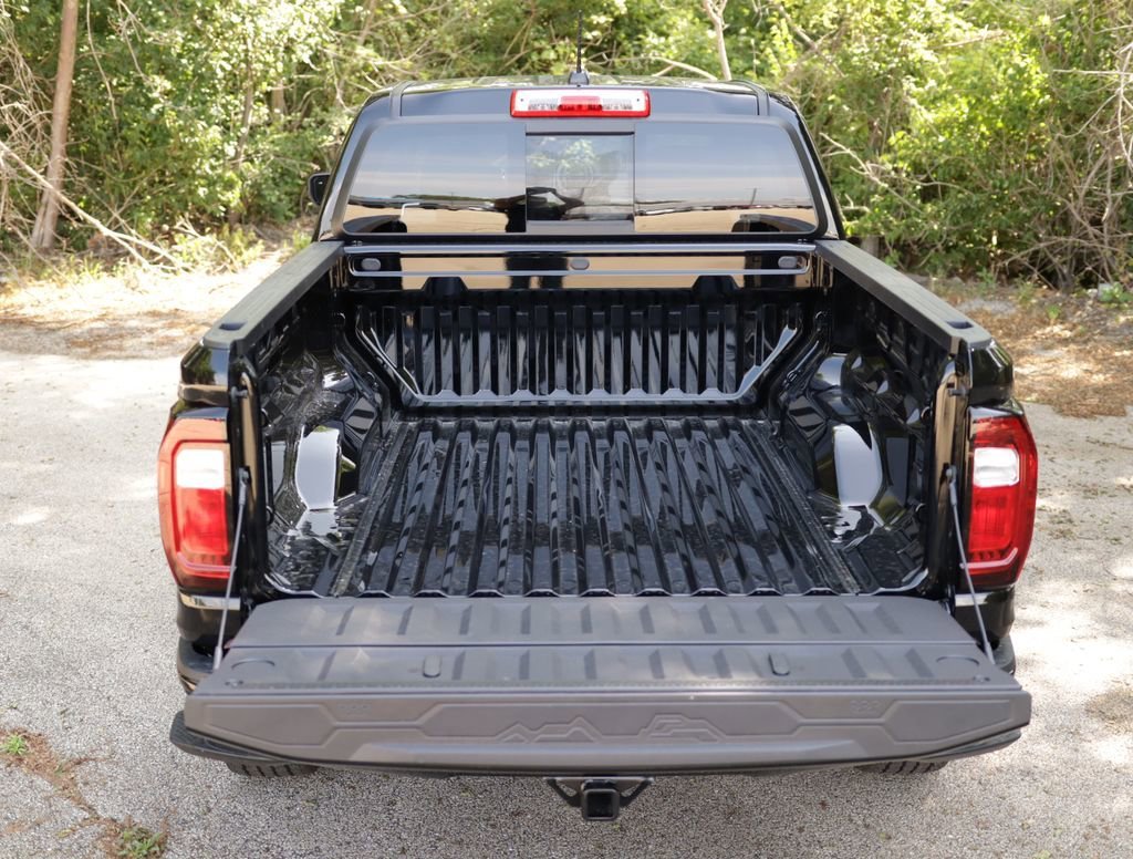 New 2026 Onyx Black GMC Elevation image 29
