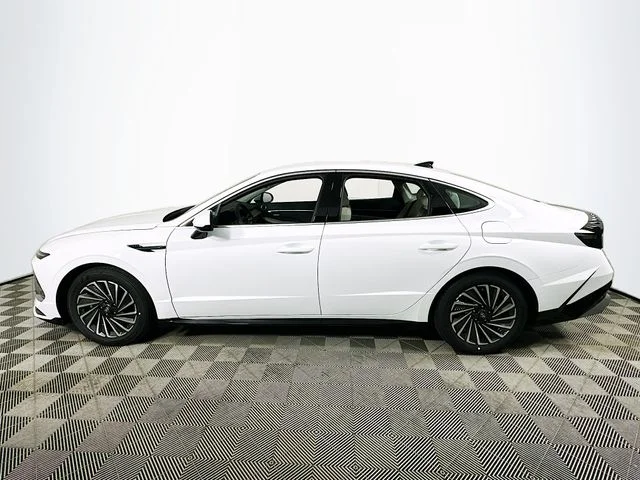 New 2025 Hyundai SONATA HYBRID SEL