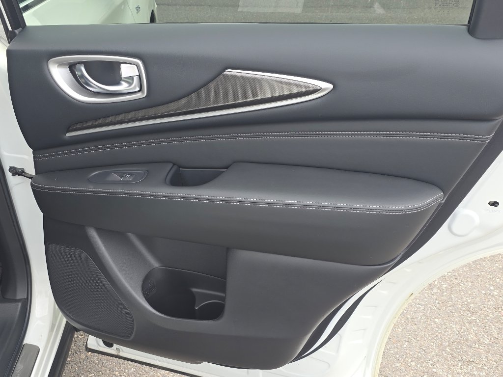 Used 2020 Majestic White INFINITI Signature Edition image 23