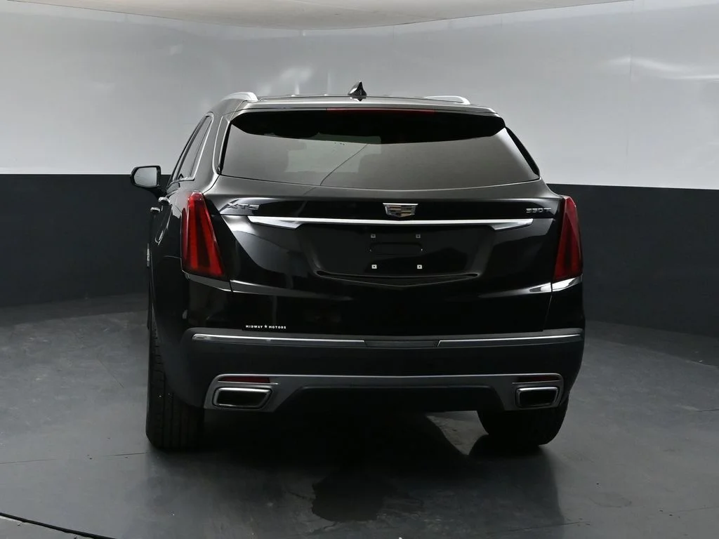 Used 2022 Black Cadillac Premium Luxury image 5