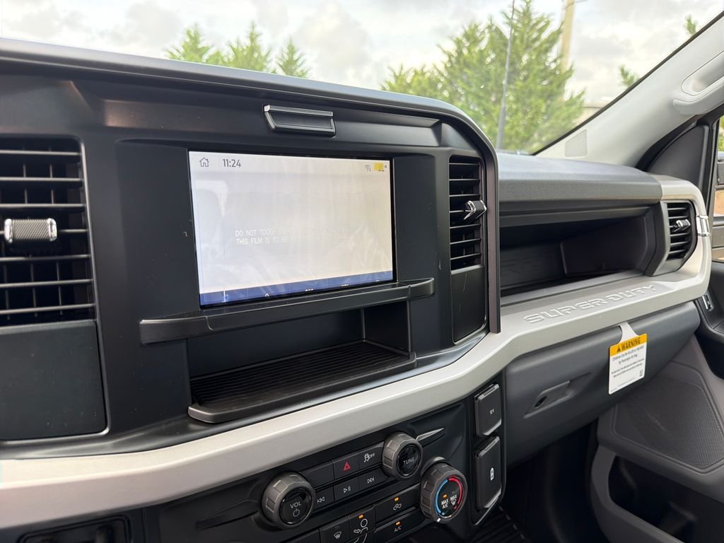 New 2026 Oxford White Ford F-350® XL image 17