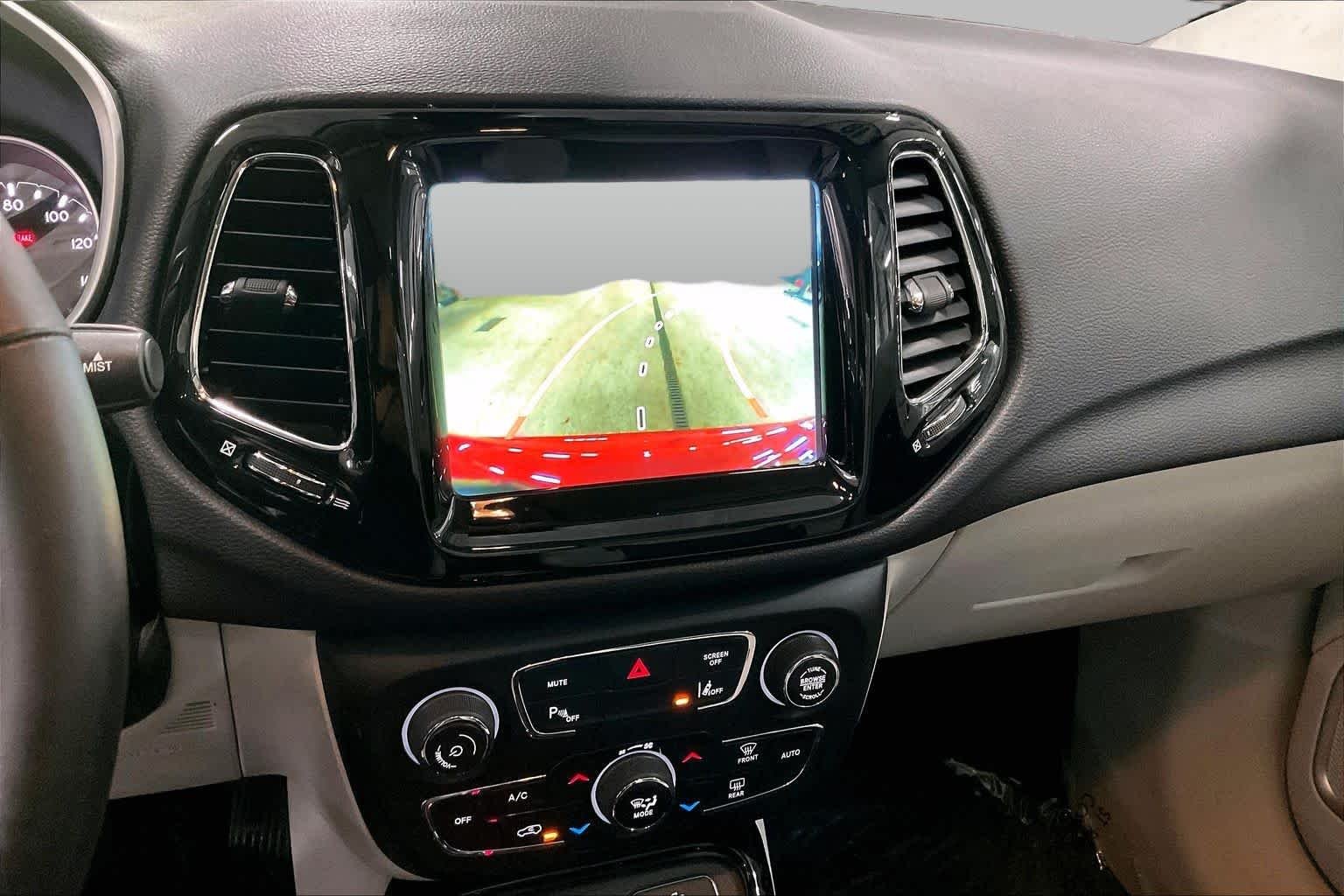 Used 2018 Redline Pearlcoat Jeep Limited image 27
