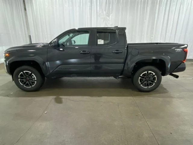 2026 Toyota Tacoma TRD Sport - Photo 6