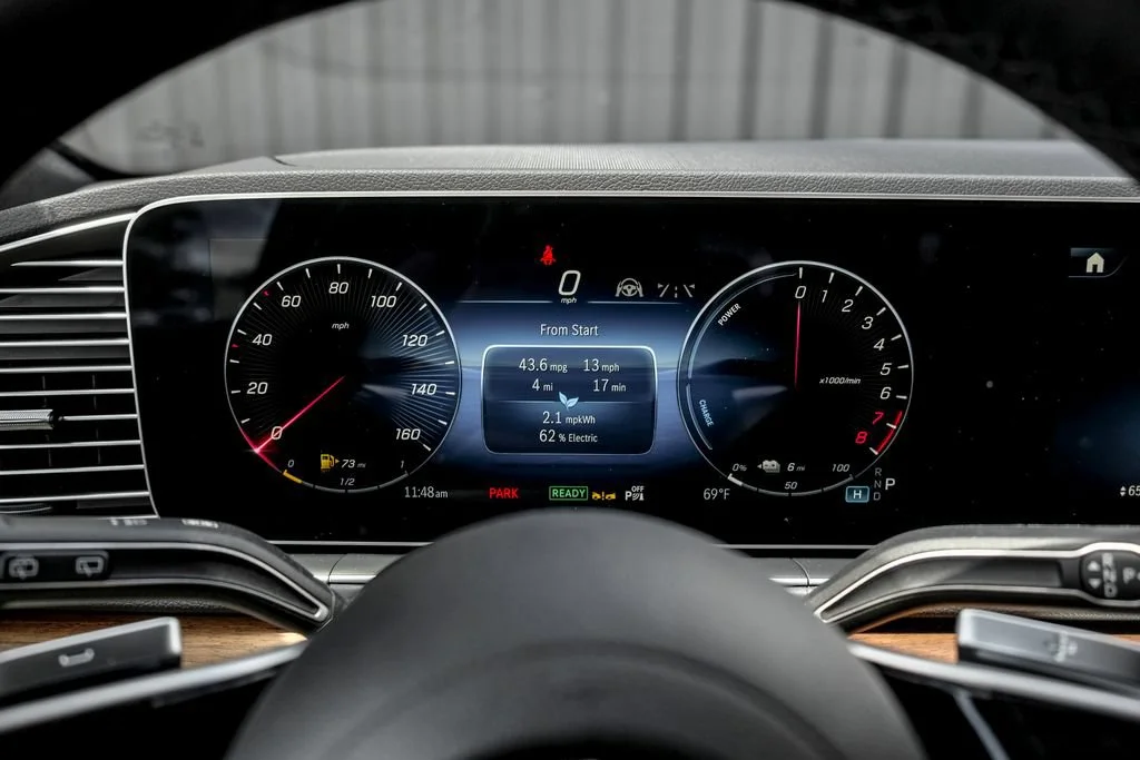 New 2026 Polar White Mercedes-Benz GLE 450e image 49