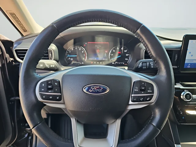 Used 2022 Black Ford Limited image 14